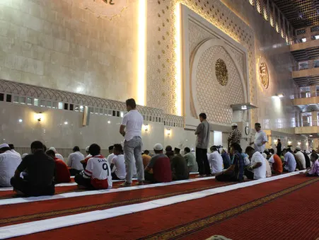 PVS hosts virtual Dhuhur Khatera session